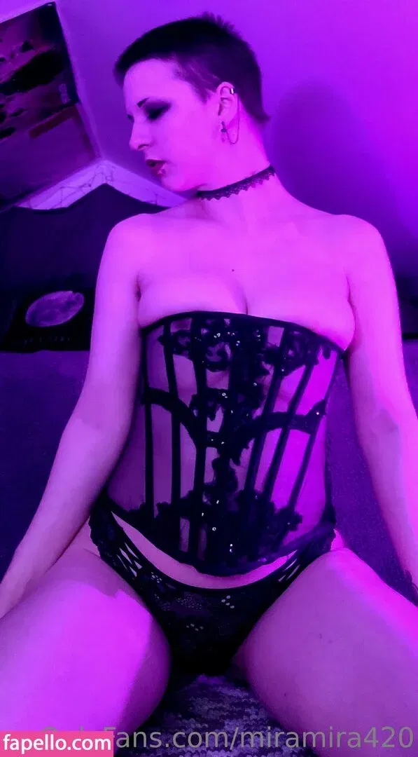miramira420 Onlyfans Photo Gallery 