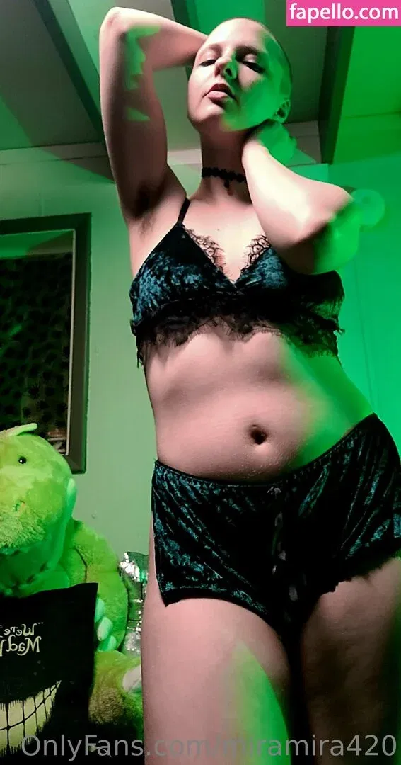 miramira420 Onlyfans Photo Gallery 