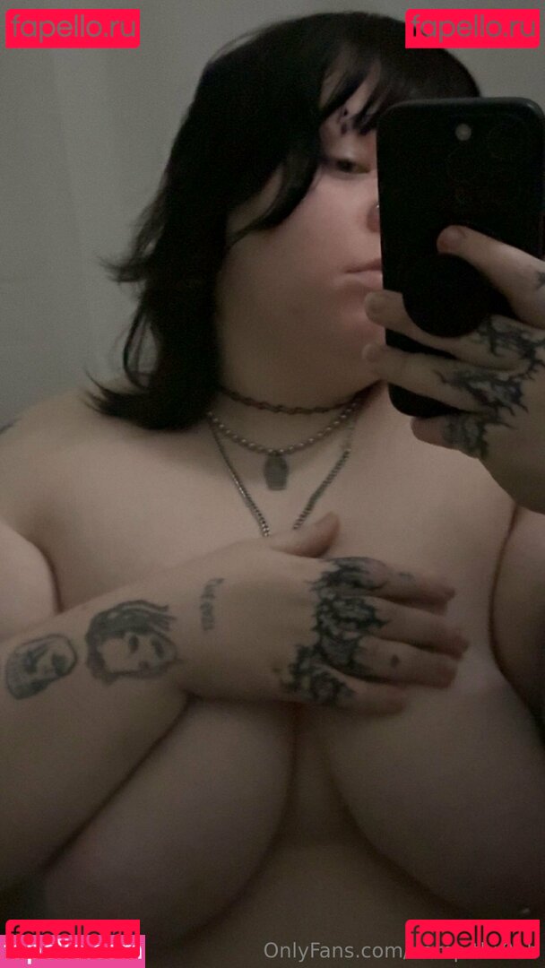 vamp.thr0b / vamp.thr0bb Onlyfans Photo Gallery 