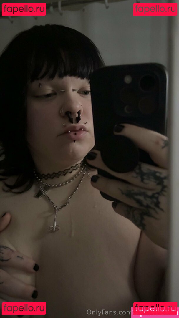 vamp.thr0b / vamp.thr0bb Onlyfans Photo Gallery 