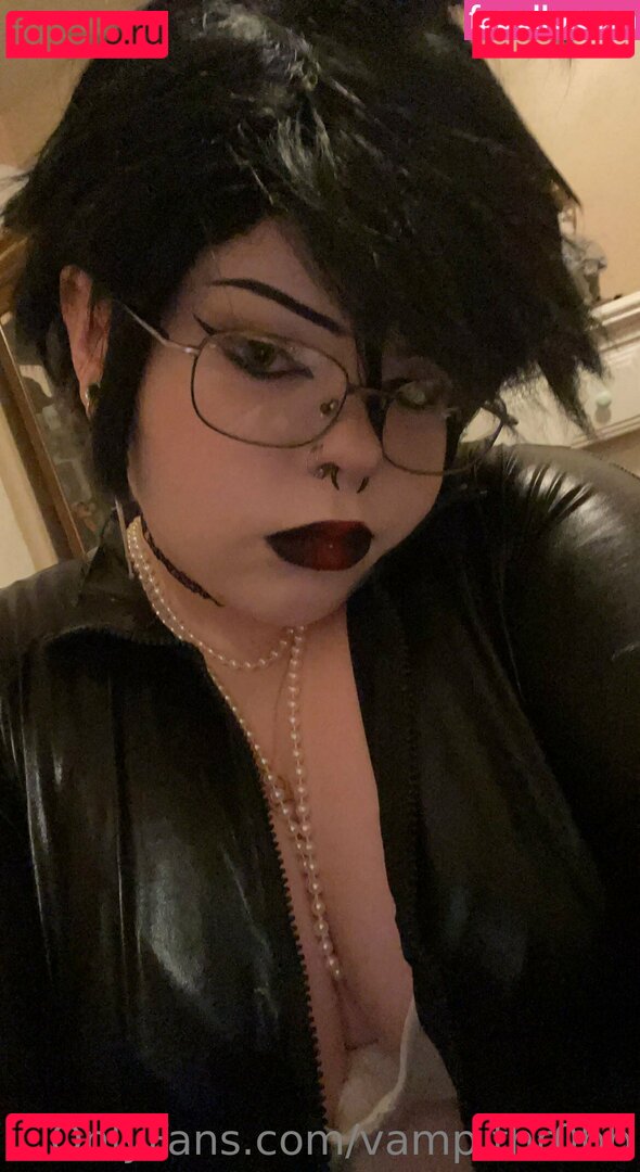 vamp.thr0b / vamp.thr0bb Onlyfans Photo Gallery 