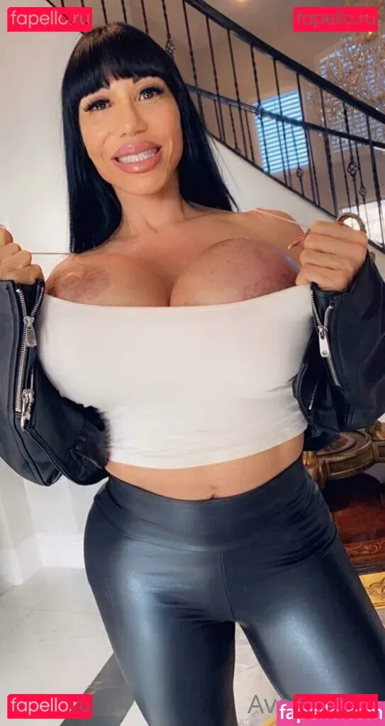 avadevine Onlyfans Photo Gallery 