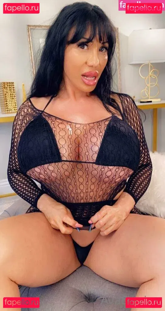 avadevine Onlyfans Photo Gallery 