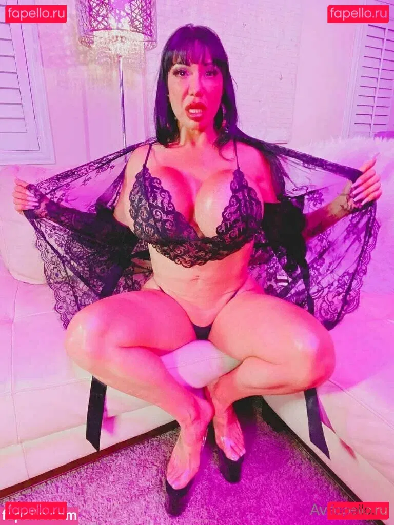 avadevine Onlyfans Photo Gallery 