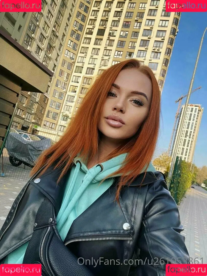 redfoxxxxxxx Onlyfans Photo Gallery 
