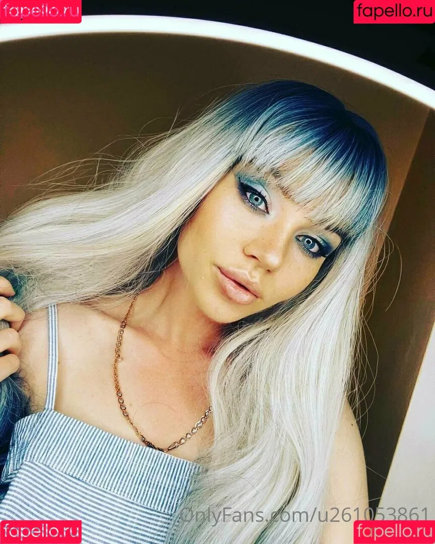 redfoxxxxxxx Onlyfans Photo Gallery 