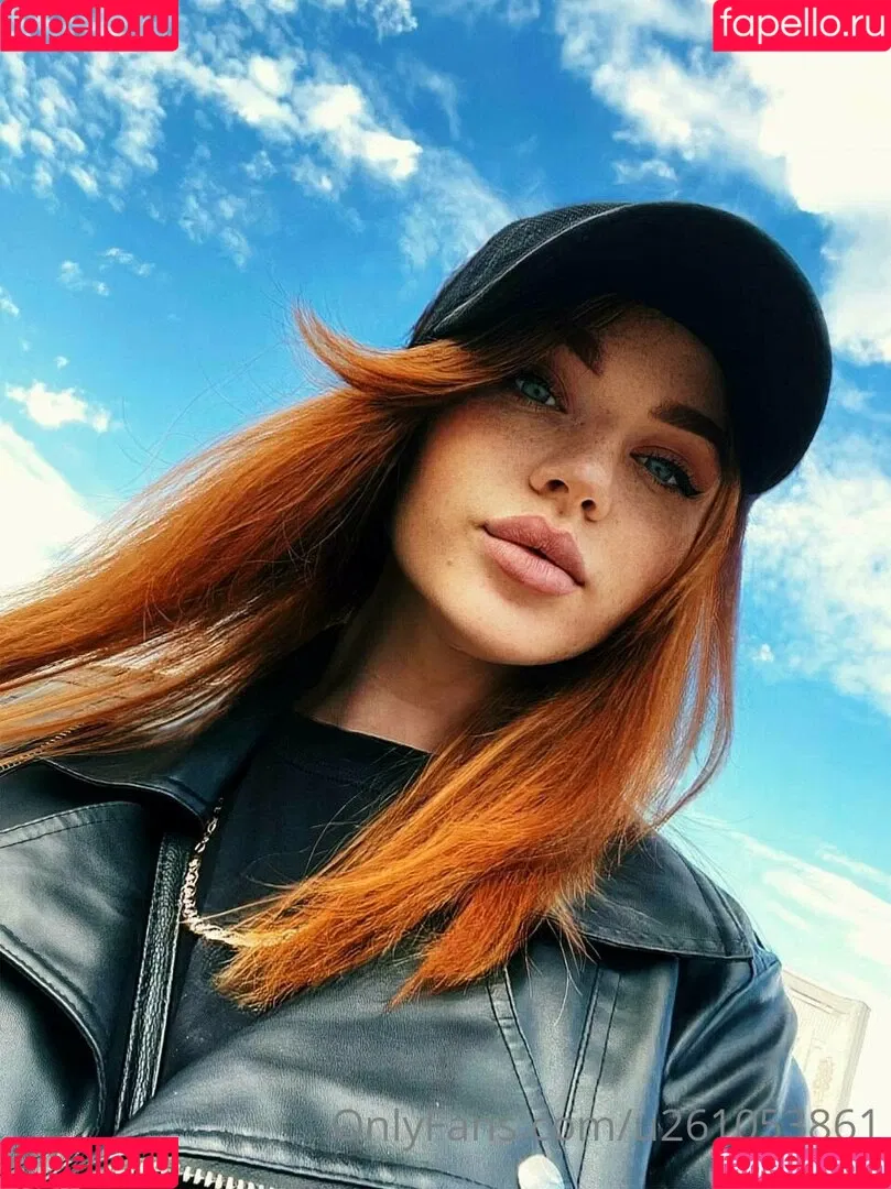 redfoxxxxxxx Onlyfans Photo Gallery 