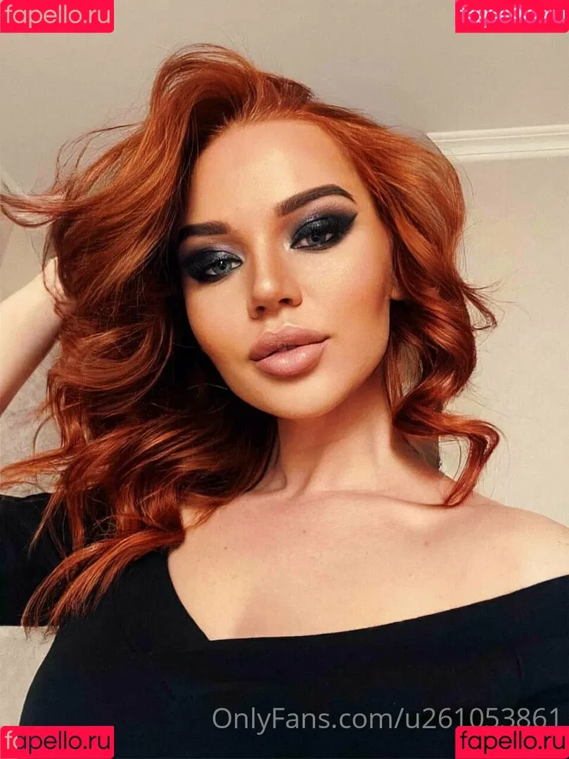 redfoxxxxxxx Onlyfans Photo Gallery 