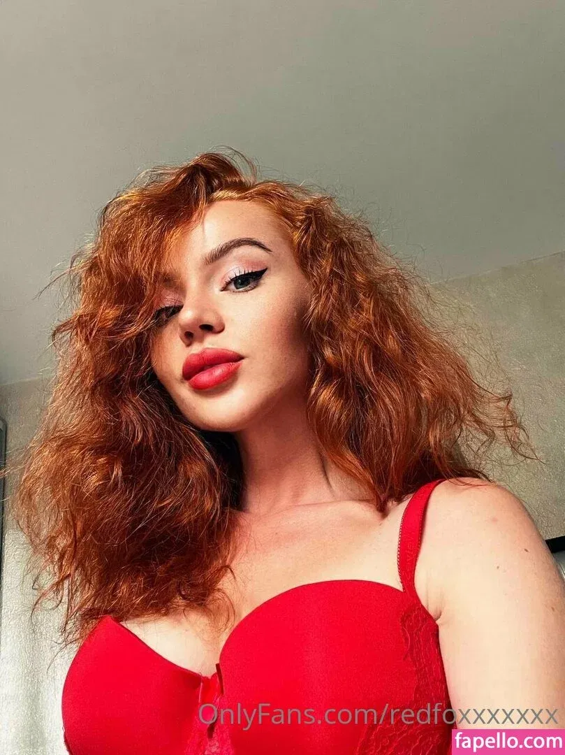 redfoxxxxxxx Onlyfans Photo Gallery 
