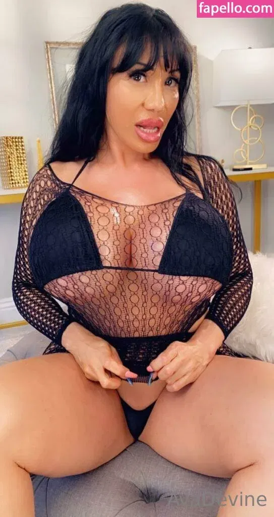 avadevine Onlyfans Photo Gallery 