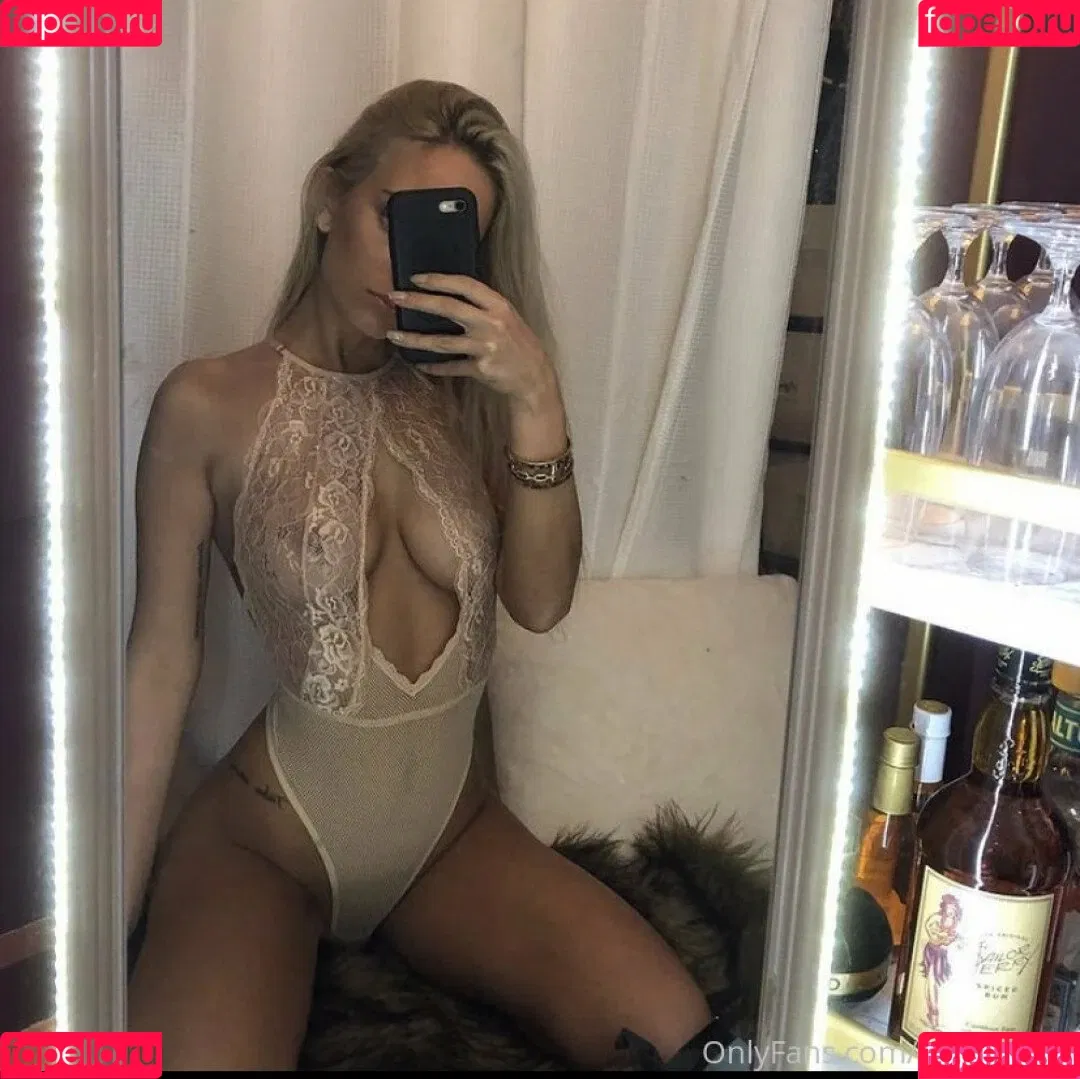 soupinhercan Onlyfans Photo Gallery 