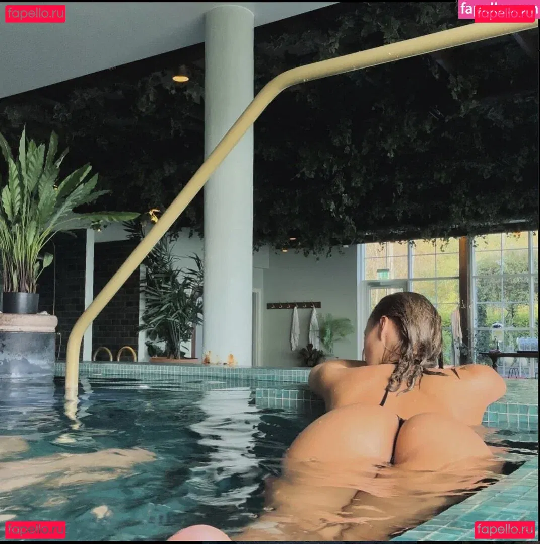 soupinhercan Onlyfans Photo Gallery 