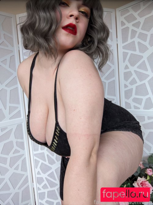 Naomioop Onlyfans Photo Gallery 