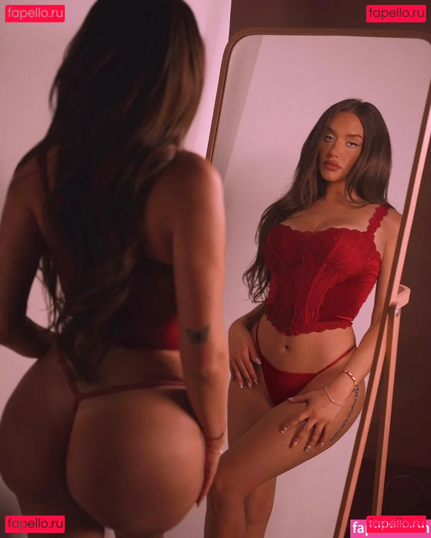 Anastasia Karanikolaou Onlyfans Photo Gallery 