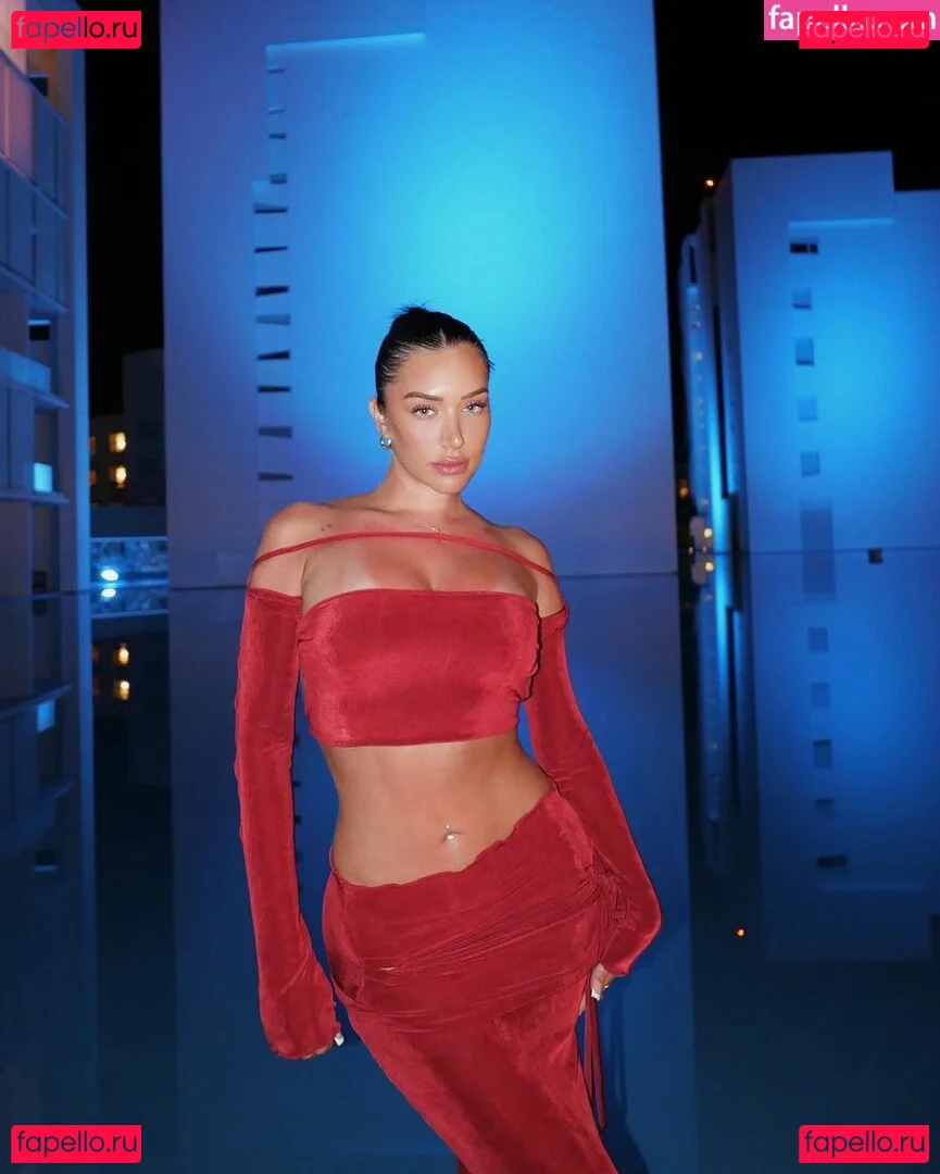 Anastasia Karanikolaou Onlyfans Photo Gallery 