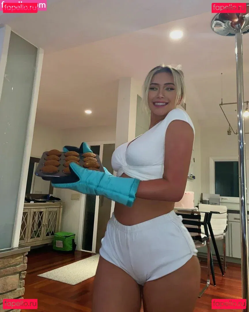 Anastasia Karanikolaou Onlyfans Photo Gallery 