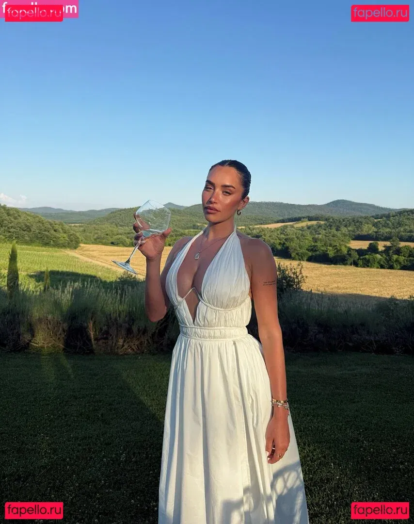 Anastasia Karanikolaou Onlyfans Photo Gallery 