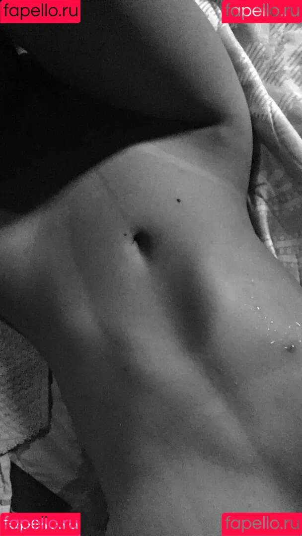 Vitória Almeida Onlyfans Photo Gallery 