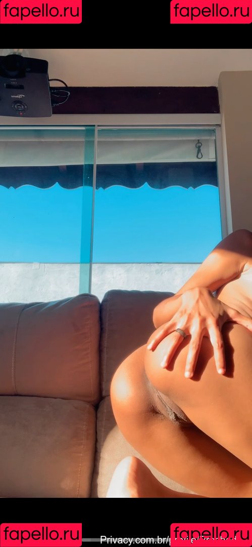 Vitória Almeida Onlyfans Photo Gallery 