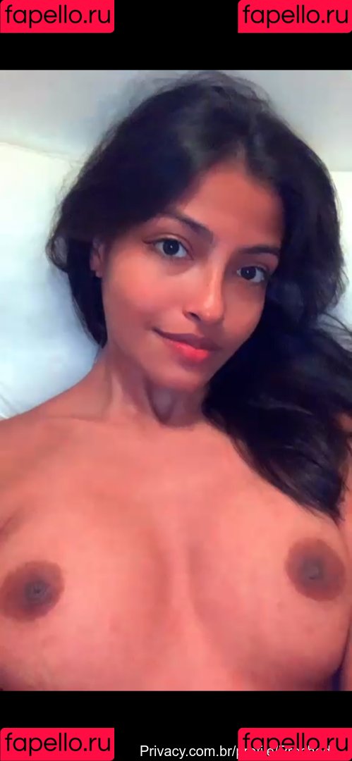 Vitória Almeida Onlyfans Photo Gallery 