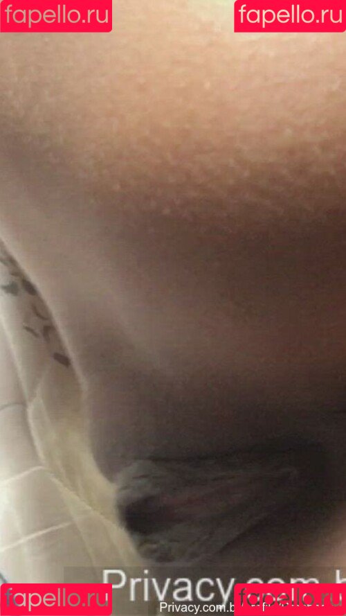 Vitória Almeida Onlyfans Photo Gallery 