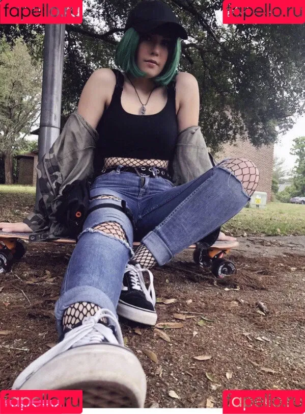 Aestheticallydorky Onlyfans Photo Gallery 