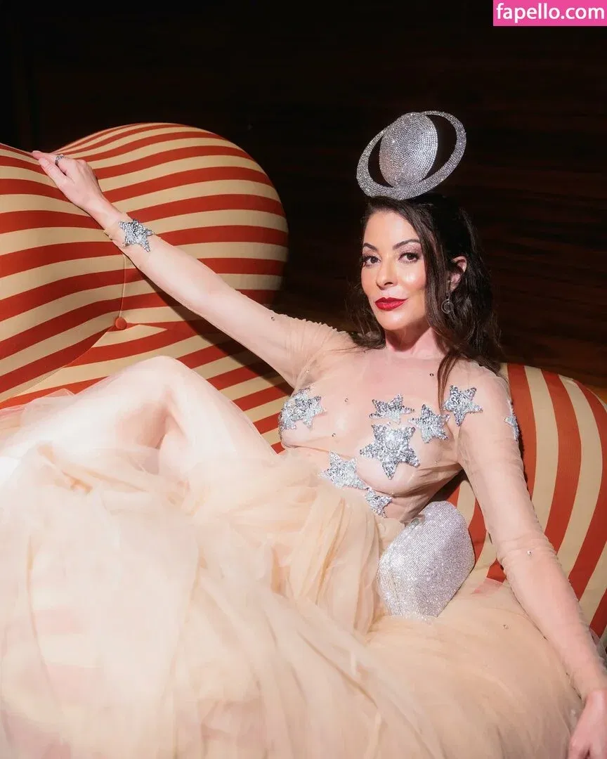 Ana Paula Padrão Onlyfans Photo Gallery 