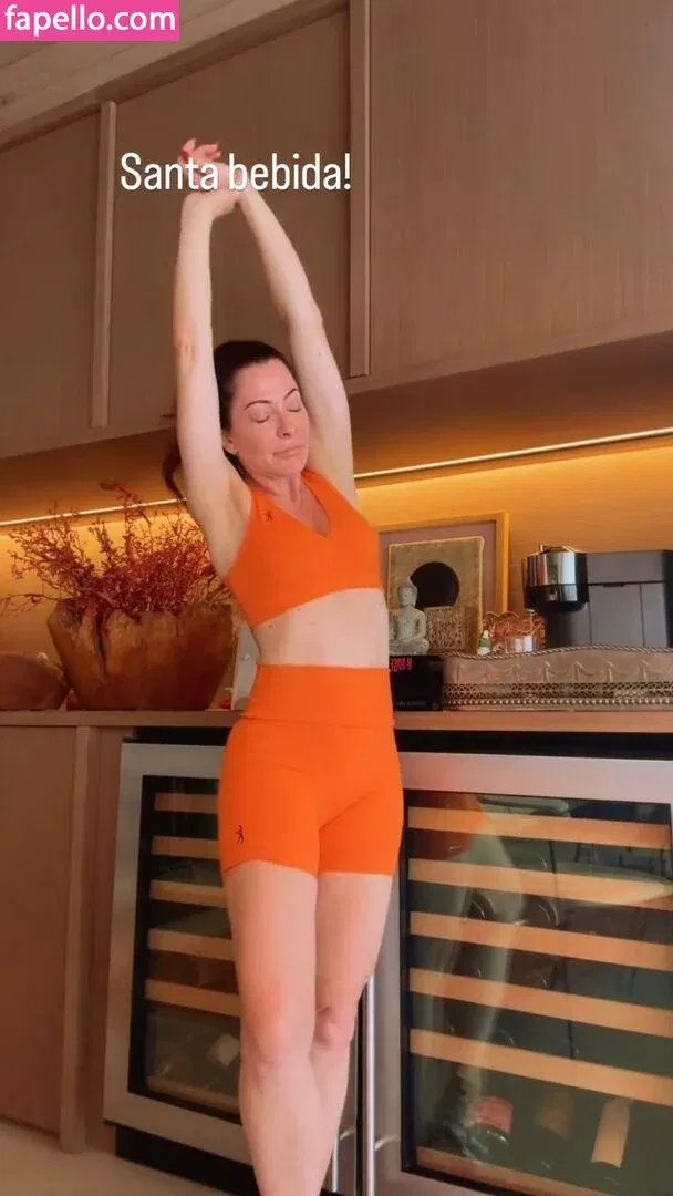 Ana Paula Padrão Onlyfans Photo Gallery 