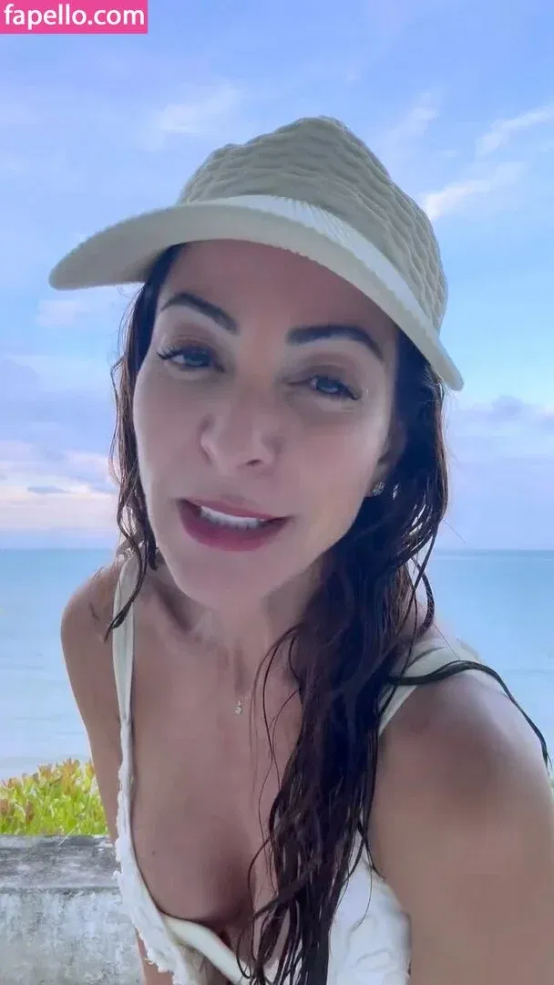 Ana Paula Padrão Onlyfans Photo Gallery 