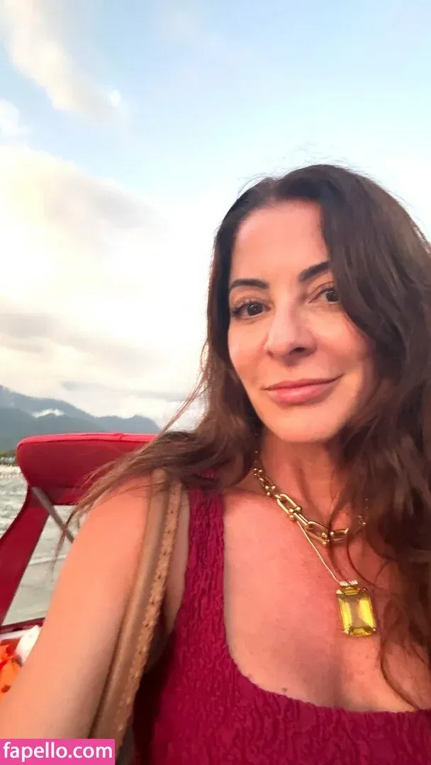 Ana Paula Padrão Onlyfans Photo Gallery 