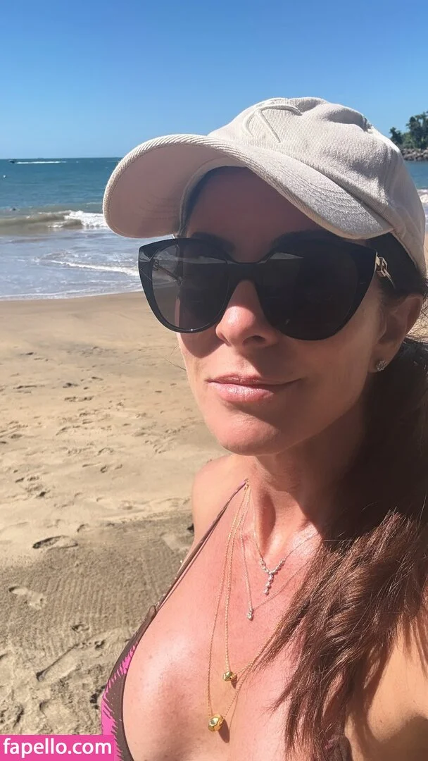 Ana Paula Padrão Onlyfans Photo Gallery 