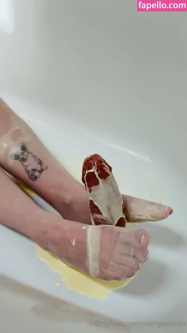 Cherry Apricots Onlyfans Photo Gallery 