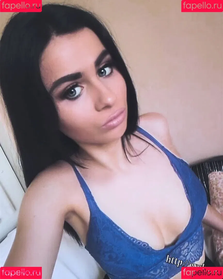 Bereczki Noemi Onlyfans Photo Gallery 