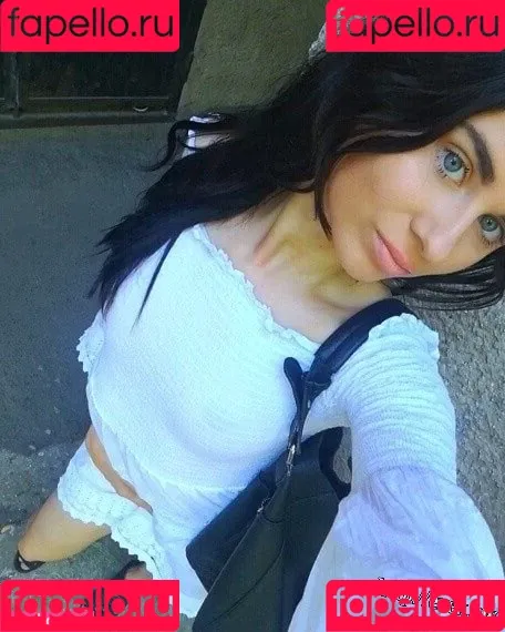 Bereczki Noemi Onlyfans Photo Gallery 