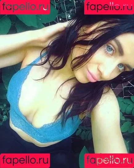 Bereczki Noemi Onlyfans Photo Gallery 