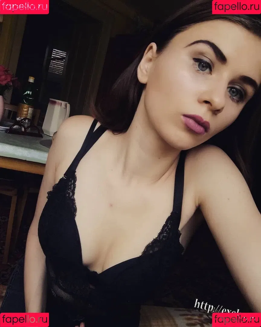 Bereczki Noemi Onlyfans Photo Gallery 