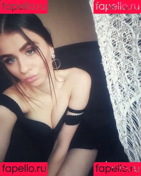 Bereczki Noemi Onlyfans Photo Gallery 