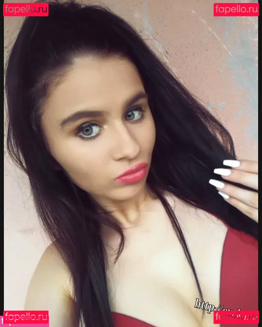 Bereczki Noemi Onlyfans Photo Gallery 