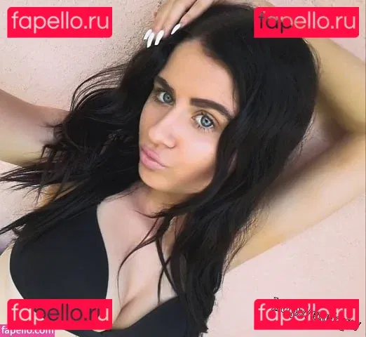 Bereczki Noemi Onlyfans Photo Gallery 