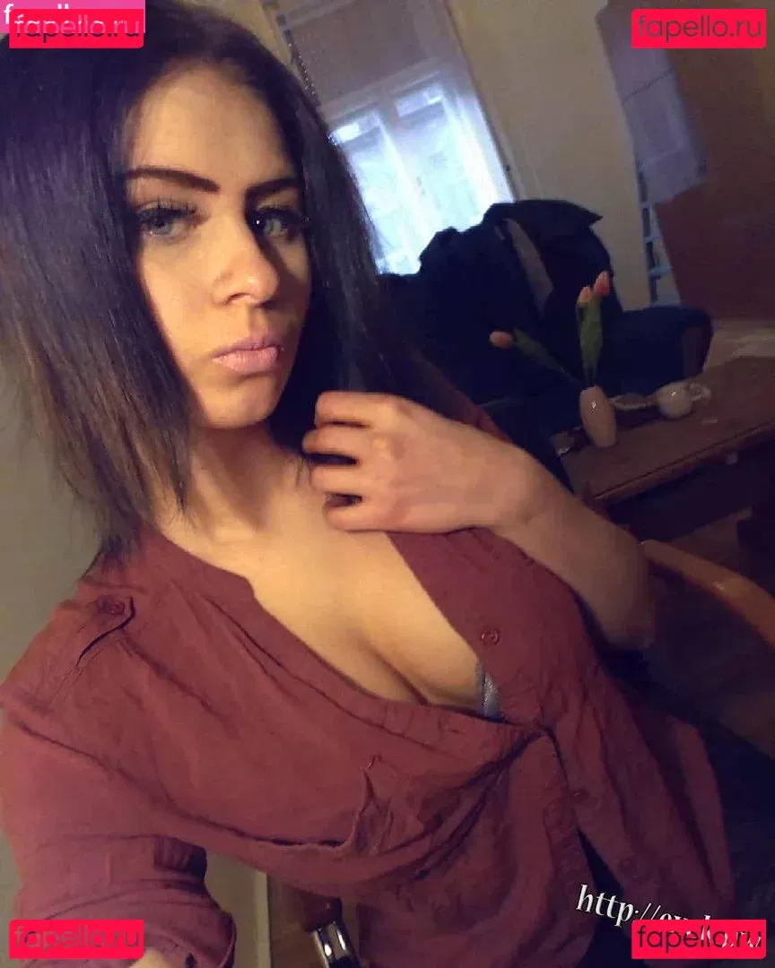 Bereczki Noemi Onlyfans Photo Gallery 