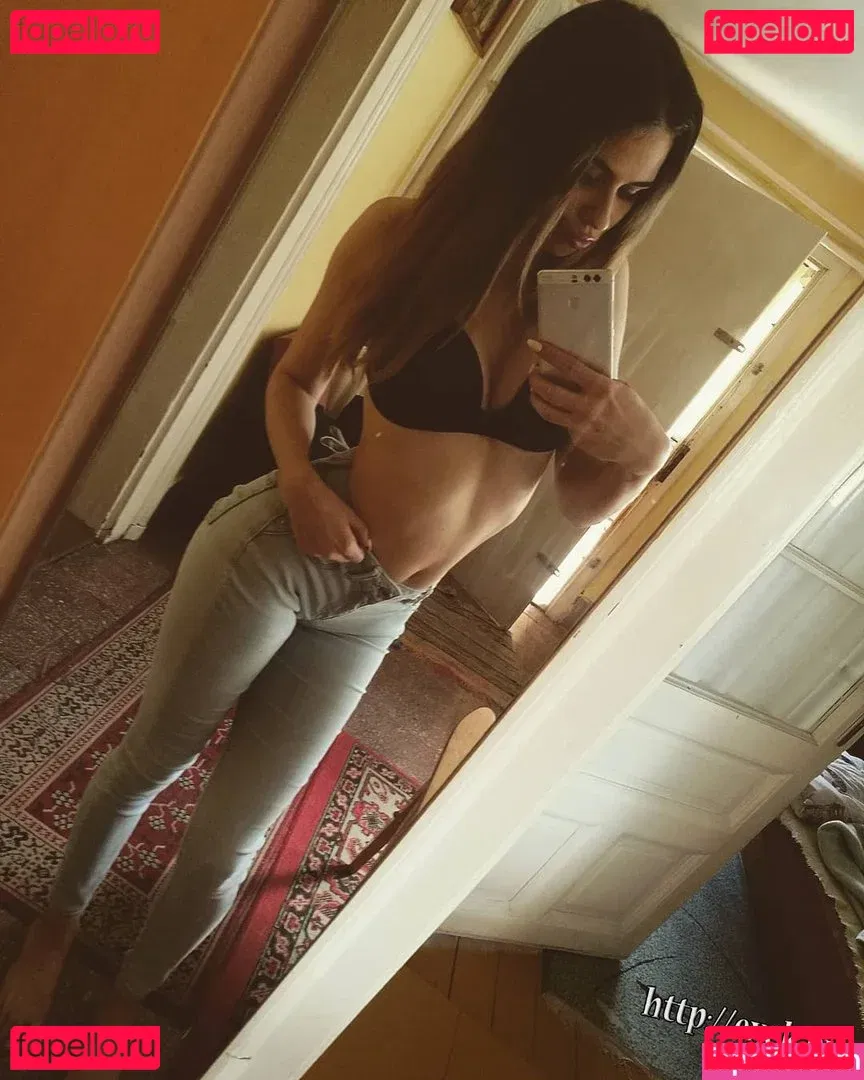 Bereczki Noemi Onlyfans Photo Gallery 