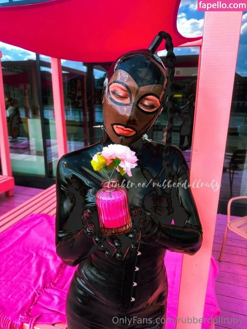 rubberdollruby Onlyfans Photo Gallery 