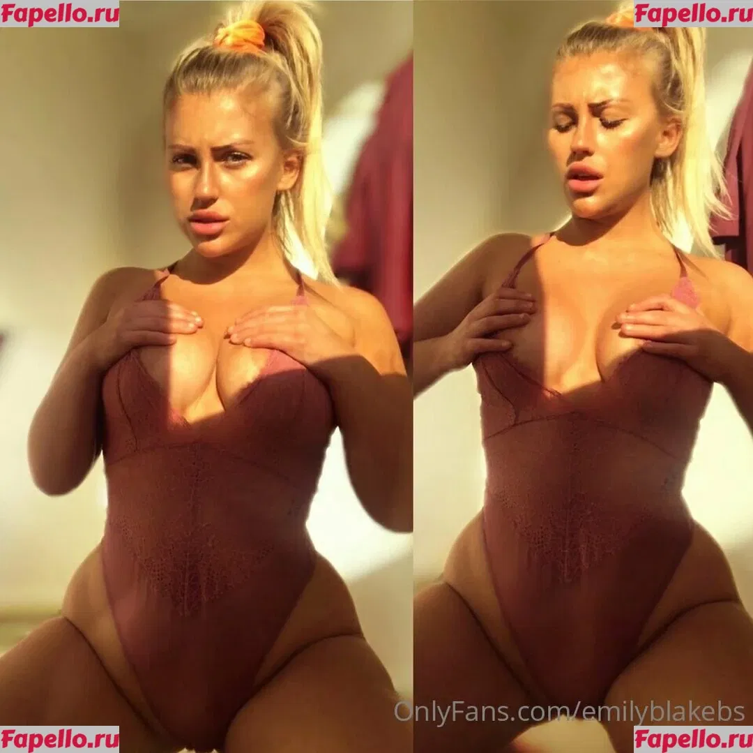Emily Blake Onlyfans Photo Gallery 