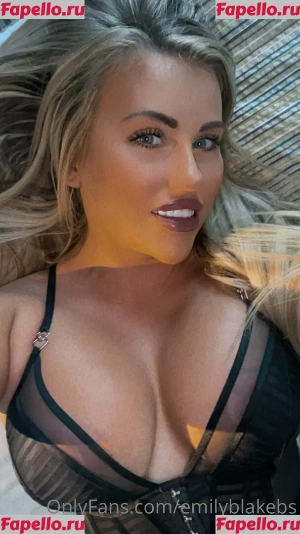 Emily Blake Onlyfans Photo Gallery 