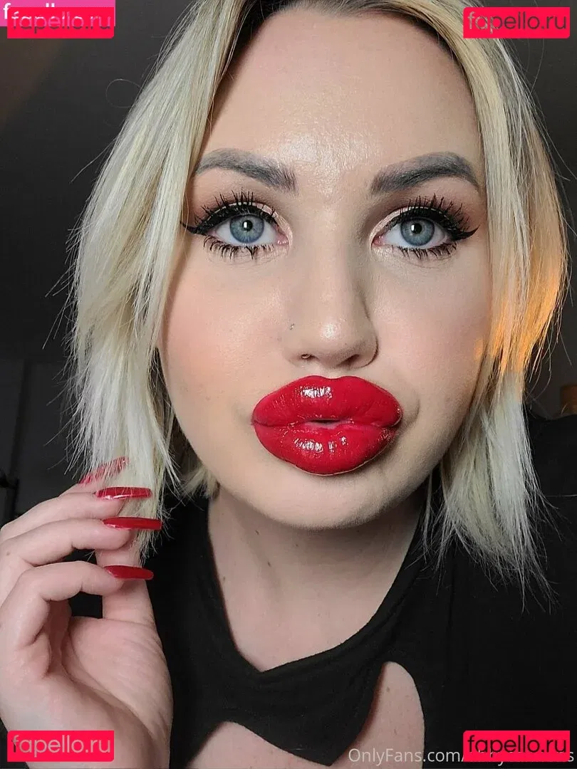 abbycannons Onlyfans Photo Gallery 