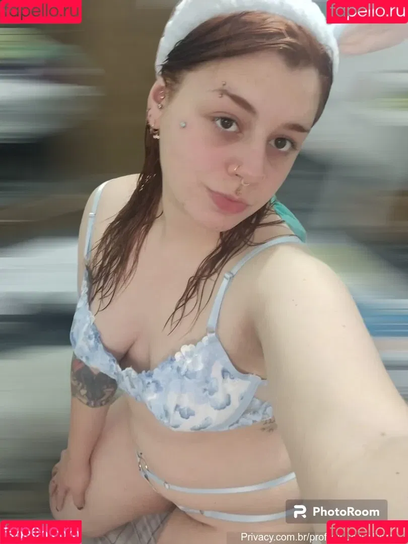 Lucy Valliere Onlyfans Photo Gallery 