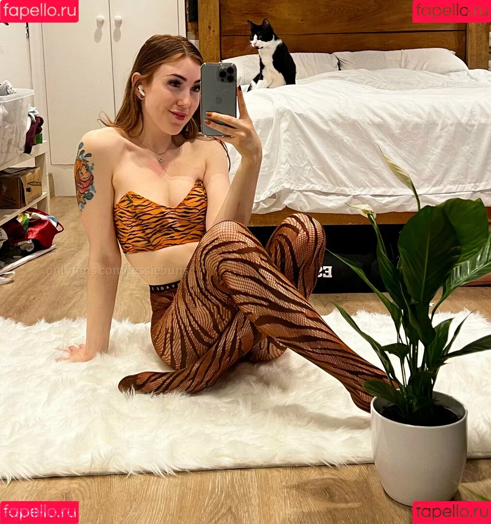 jizzoverjess Onlyfans Photo Gallery 