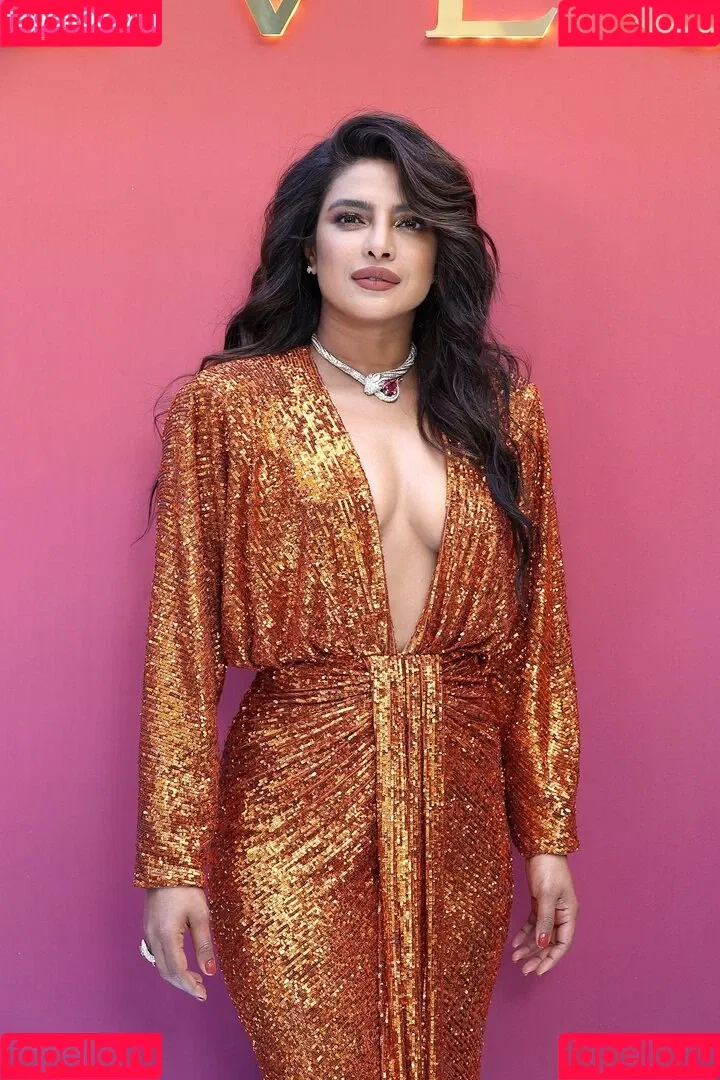 Priyanka Chopra Onlyfans Photo Gallery 