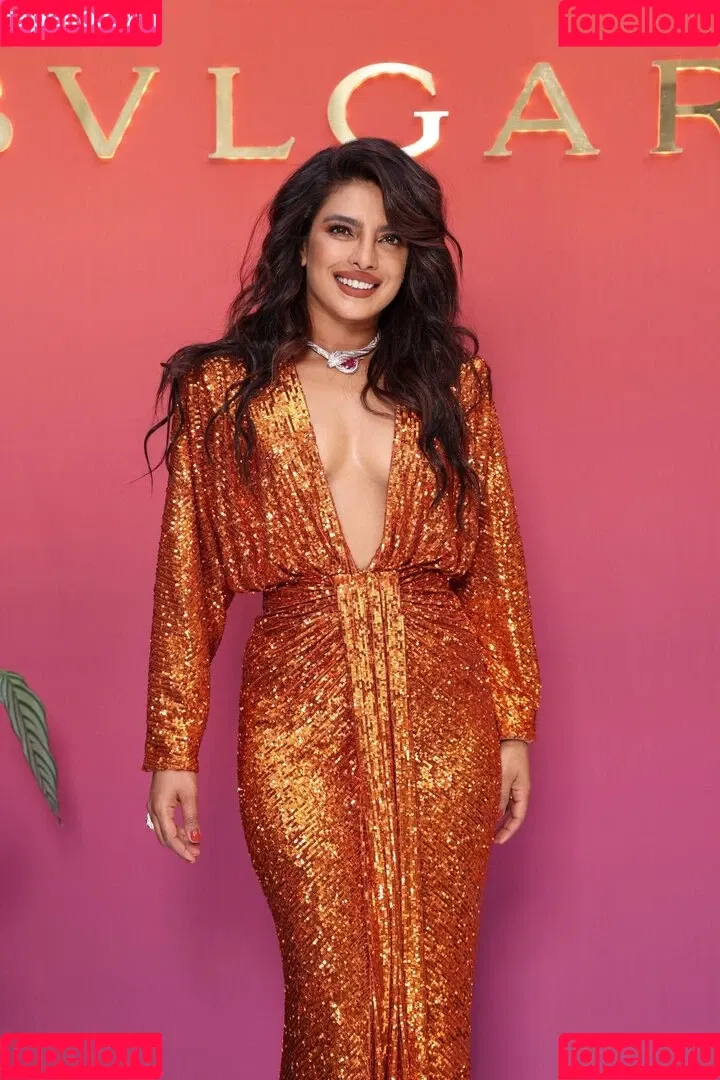 Priyanka Chopra Onlyfans Photo Gallery 