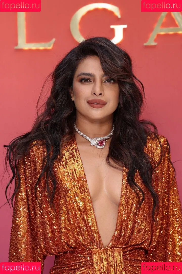 Priyanka Chopra Onlyfans Photo Gallery 